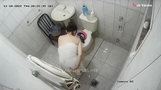 القحبه داخله  xnxx xxnxx مصري  موقع موزة متناكة  الحمام عامله نفسها عيزه تستحما وهي قلعت هدومها ملط وشغاله تلعب في كسها وتضرب سبعه ونصوبتبعبص في كسها اوي