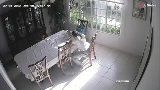 الحيحانه قاعده عالكرسي بتتفرج علي سكس والابتوب قدامها وبتسخن اوي شرمها سكس   موقع موزة متناكة   هي وبتتفرج وبهيج وبتمسك كسها بايدها وبتعصر فيه اوي وبتلعب بصباعها وبتشتغل تبعبص نفسها