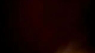 الشرموطه قالعه هدومها كلها ونايمه عالسرير علي ضهرها مستنيه حبيبها يطلع من الحمام يركبها وبيطلع ينيك فيها  سكس مصري اوي وبتبق ليله للصبح نيك