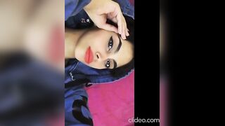 البنت نايمه فوق حبيبها وبترضع في زوبره اوي وتمصه كله بتدخله في بوقها سكس مصري جامد  وهو ماسك في دماغها بيتدخل زوبره في بوقها