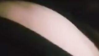 الراجل بالليل مصحي ملراته  سكس نار من النوم زوبره بياكله وبيدخله في كسها هي ونايمه ومضلمين الدنيا وهي بتقوم مفزوعه وبتصرخ