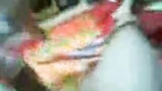 الست الشرموطه ماسكه زوبر الراجل  نيك وهو نايم بتميل بزازها عليه وبتحشره وسط بزازها وتدخله وتطلعه وسطهم وبتقربه من بوقها تمص فيه