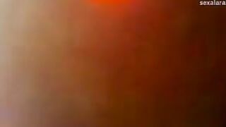 البنت قالعه هومها يتتناك من حبيبها نيك  ولم خلص منها نيك بيهزر معاها وبيصورها وهي بتشد منه التلفون وبيلعبو مع بعض