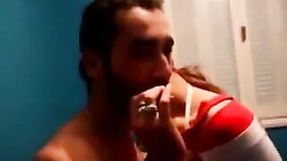 العرص واخد اخته المتناكه علي افلام سكس   رجله وهو قالع وبيشرب سيجارته وبينفخ في وشها الدخان وبيلعب ويبوص في بزازها ال طالعه بره
