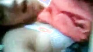 اللبوه حبيبها ال بتحبه نايم فوقيها وهما عالارض وبينيكها في كسها وهي متكيفه وبتتوجع منه افلام سكس   ومبسوطه منه اوي من نيكه وماسكه في شعرها وبتشد فيه اوي