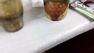 اوووف عالحب والرومانسيه ال بتشوفها واخد الراجل حبيبه قلبه في حضنه بكل رومانسيه خالص وبيبوس في شفايفها برااحه اووي xnxx xxnxx مصري  وهي حضناه خاالص وماسكه في رقبته