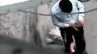 البنت نايمه في حضن جوزها وبيرضع في بزازها الكبيره وهي ماسكه في زوبره بتلعب فيه وبيقولها امسكي بيضاني xnxx xxnxx مصري  شويه وبتمسك فيهم وزوبره بيوقف ويحمبط اوي