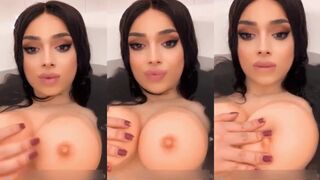 الراجل المتناك ابو زوبر كبير مواقع سكس مطلع زوبره لحبيبته تمصه وبيجي يقلبها تحته وهما عالسرير وبينيك فيها اوي