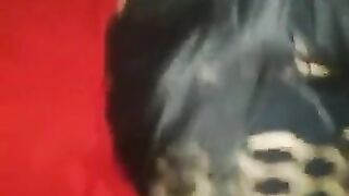 المتناكه طالعه علي زوبر صاحبها ومدخلاه كله في كسها وبينيك www xnxx com  فيها اوي اوي وهي تعبانه مش قادره عالوضع ده وهو مش عايز يغيره بيكيفه وجعها وصراخها