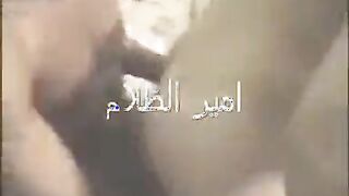 الراجل المراهق كبير في السن جايب البنتين xnxxcom وحاضنهم جنبه عالسرير وبيلعبو في زوبره بيديها والتانيه بتبوس في بوقه
