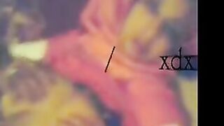 الشرموطه ام حجاب ماسكه زوبر صاحبها وهي لابسه الحجاب بتاعها وبتدخله كله في بوقها بيديها للاخر وبتطلع فيه وزوبره  بورنو كانه بينيك في بةوقها وبيفشخلها فيه