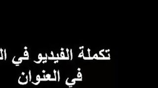 الراجل فاشخ رجل المتناكه بتاعته وفاتحها ودخل زوبره في طيزها  سكس جوردي من ورا وهو بينيك فيها وبيدخل ويطلع في طيزها بيلعب بصباعه في كسها وبيبعبصها بيه