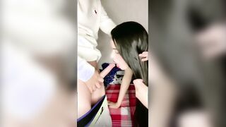 المتناكه بتمص في زوبر حبيبها الفحل ابو زوبر طويل اوي وتدخله  سكس كلاب  في بوقها وتطلعه وهو بيمسك في شهرها ويشد فيها اوي