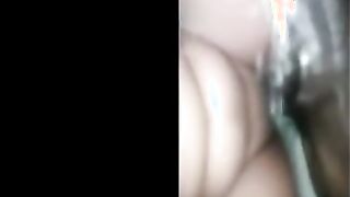 الراجل الفحل واقف بيبوس فيلم سكس   في حبيبته ومطلعين لسانهم سوا لبره بيلحسو لبعض وزوبره في كسها بينيكها هي وواقفه وبيخش ويطلع فيها