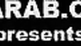 اللبوه ماسكه زوبر حبيبها الكبير وحطاه وسط بزازها وتحشره وسطيهم ومخلياه فيلم سكس   بيروح وبيجي وبينزل لبنه علي بزازها وبتدعكهم بيه