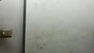 البنت مفلقسه لصاحبتها بتمص لها كسها وتلحسهولها وبيجي صاحبهم بيدخل زوبره فيها وبيكمل هو منتديات سكس   فيها نيك وهي ماسكه في زوبره بتدخلهوله بيديها لصاحبتها