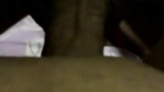 البنت مفلقسه لصاحبتها بتمص لها كسها وتلحسهولها وبيجي صاحبهم بيدخل زوبره فيها وبيكمل هو منتديات سكس   فيها نيك وهي ماسكه في زوبره بتدخلهوله بيديها لصاحبتها