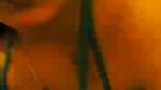 البنت الفاجره ماسكه سيجاره الحشيش وبتشربها  xnxx xxnxx مصري مع المتناك بتاعها وهي مسطوله اوي ومتكيفه معاه وهو بيتفرج عليها ومبسوط