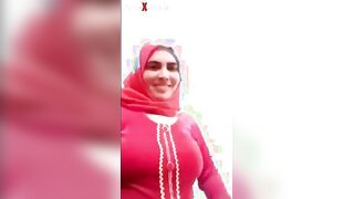 المتناكه في الحمام مع علبه الشامبو بتدخلها في كسها كلها وبتبعبص بيها كسها وبيديها التانيه ماسكه في خرم طيزها بتدخل صباعها الكبير سكس تويتر  فيه وتطلعه تشمه وتهيج وترجع تضرب طيازها هي وعلبه الشامبو فيها