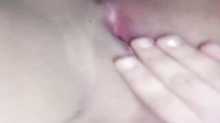 المتناكه بقلع الروب بتاعها ومش لابسه تحته حاجه وتمسك في بزها ا  سكس مصري ل صغير ةوتشد فيهم اوي لبره عيزاهم يكبرو