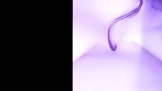 البنت المتناكه واقفه بتكلم راجلها في التلفون وهي بتسرح شعرها وكسها بياكله  سكس مصري ا من الكلام المعسول معاه وبتلعب في كسها