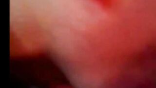 البنت الحامل بتكشف نسا والممرض المتناك قالع بنطلونه وبيحك زوبره في كسها هي وبتكشف نسا وبينام معاها بين  سكس مصري يكها علشان تولد طبيعي وكسها يتفتح معاها