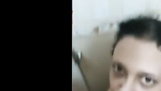 البنت في الحمام قالعه علشان تاخد شاور وبيدخل عليها اخوها الهايج بيزوق فيها وبيض  سكس مصري ربها عايز ينام معاها غصب عنها وهي بتصرخ