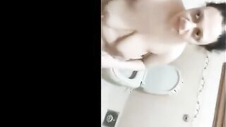 البنت في الحمام قالعه علشان تاخد شاور وبيدخل عليها اخوها الهايج بيزوق فيها وبيض  سكس مصري ربها عايز ينام معاها غصب عنها وهي بتصرخ