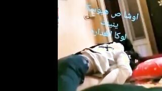 شوفو اوشا وهو بينيك لوكا الغداره وفاشخ رجليها عالسرير وهاريها نيك بيدخل وبيطلع ز  سكس مصري وبره في كسها وهو نايم فوقيها كاتم نفسها