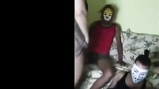 ام كس منتوف ماسكه السويت في اليديها وفاتحه رجليها وبتدعكه في شعر كيسها و  سكس مصري بتنتف وتشيل شعرها وبتصرخ من الشد والوجع