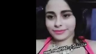 البنت نايمه والراجل مطلع زوبره بتمص فيه ببوقها طالع فوقيها ع  سكس مصري ند وشها وبتجيبه تمسكه وتمشيه علي بزازها