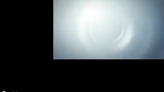 البنت الفاجره مطلعه بزازها البيضه من سكس مصري جديد القميص وهي بتلعب لحبيبها في زوبره الابيض وبتلحس بلسانها في راس زوبره