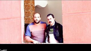 بنت الجيران بتنشر الغسيل وهي بالقميص النوم وصدرها طالع  سكس مصري جديد لبره والرجاله في الشباك واقفه بتتفرج وفاتحه بوقها شبر ونص