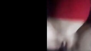 الراجل نايم عريان والبنت طالعه علي زوبره بتحكه اوي في كسها وهي سكس مصري جديد  مدياله ضهرها وماسكه من طيزها هي وبتدعك كسها علي زوبره يوقف