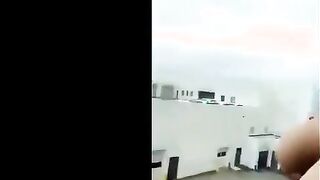 الفاجره في البلكونه واقفه عريانه وبزازها الكبار هتفط منها شرمها سكس  من كبرهم وبتمسك فيهم هي وماشيه بتتمختر وطيازها السكسيه باينه ومكشوفه