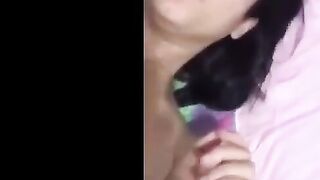 الست بتبكي من اخوها ماسكها عالسرير هاريها نيك وبيضرب فيها نيك مصري  بينيك فيها بعنف شديد وهي بتبكي وتنوح منه اوي