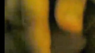 الراجل الديوث منوم اخته عالسرير نمن غير هدوم وهي الشرموطه بتخليه ي  سكس مصري عصر في صدرها وبيمسك فيهم اوي يشدها منهم