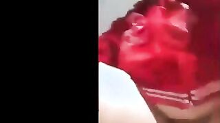 البنت الشرموطه قالعه البنطلون وقاعده عالسرير فاتحه رجليها وبتلعب في كسها ا  سكس مصري وي بتنزل اللبن ال واكل كسها علشان تريحه