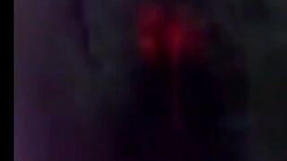 اللبوه مطلعه لسانها وماسكه في زوبر الخول ال معاها وبتلحس فيه اوي وتلعب   سكس مصري في بيضانه الكبيره وهي جنبه نايمه عريانه