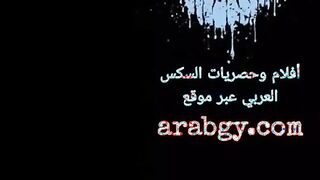 الراجل قاعد عالكرسي وزوبره في بوق صاحبته كله بترضع فيه وتمصه اوي  سكس مصري  وهو ماسك في راسها ومدخله كله كل مايطلع