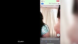 البنت المتناكه لابسه القطعتين الانجري وبترقص بيه وهي واقفه وتتهز اوي وبزازها ال  سكس مصري بيضه بتطلع لبره وطيازها بتترقص من كبرهم