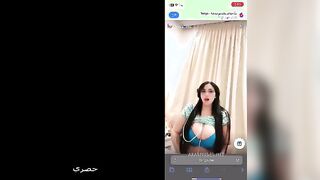 البنت المتناكه لابسه القطعتين الانجري وبترقص بيه وهي واقفه وتتهز اوي وبزازها ال  سكس مصري بيضه بتطلع لبره وطيازها بتترقص من كبرهم