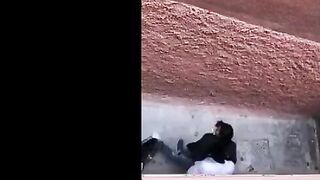 البنت عالسلم بتقابل ابن عمها ساكنين في بيت واحد وبيقفش في بزازها الكبار وبيمس  سكس مصري كها منهم وهي راضيه ومتكيفه من ال بيعمله