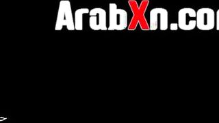البنت مفلقسه طيزها للديوث اخوها وبينيك في طيزها من ورا وبيقولها طيزك بتهيجني اول مشوفها وبينيك فيها براحه  سكس مصري  اوي وهي بتقوله براحه عليا علشان متعورش