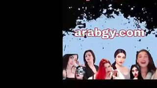 المتناكه نايمه عالسرير ومش لابسه حاجه والراجل الفحل ماسك زوبره بيلعب فيه ا  سكس مصري وي بيديه وبيضرب عشرته وبينزلهم علي وشها