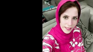 البنت بتصور نفسها اوي بكل الاوضاع للرجاله وتنشرها علشان لل عايز ينيكها   سكس مصري وبتقولهم انا عايزه زوبر يفشخ كسي وينكني