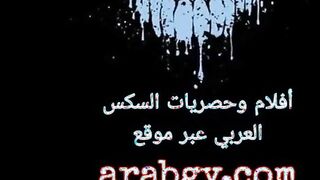 الراجل المتناك راسم التاوته هو علي رجليه كلها ومنوم حبيبته عالكنبه وفا  سكس مصري شخ رجليها اوي وبينيك ويرزع جامد في كسها