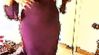 الوليبه المتناكه عالسرير بتتناك من جوزها وهو مغرق كسها باللبن بتشوفه بين  سكس مصري زل وهو بيطلع وبيدخل زوبره فيها رايح جاي