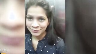 الراجل نايم عريان عالسرير والشرموطه فوق منه طالعه وناكته زوبره في كسها وشغاله تطلع   سكس مصري وتنزل عليه وبزازها بيتهزو وبيترقصو منها
